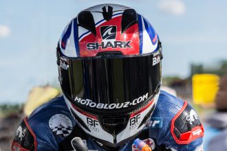 The Shark Race-R Pro Carbon pelle per testare la pista con Axel Maurin!