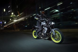 Guidare la moto di notte, i nostri consigli per godertela di più!